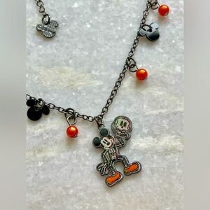 DISNEY HALLOWEEN MICKEY MOUSE PEARL CHARM SKELETON COSTUME PENDANT NECKLACE